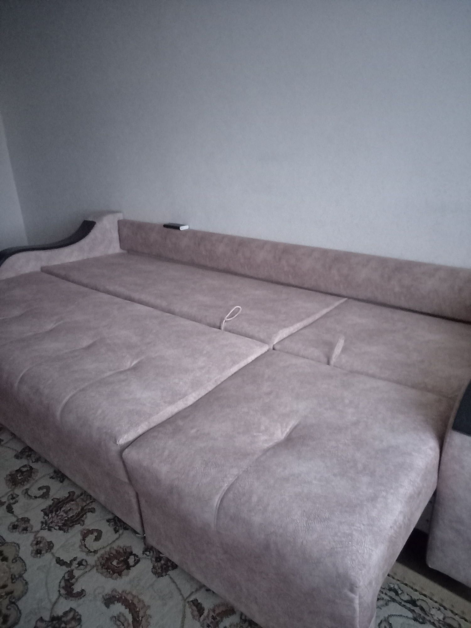 Продам! Белорусский диван.