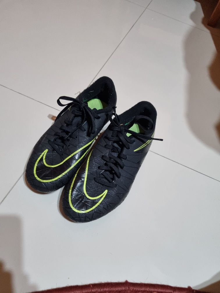 Бутонки nike hypervenom