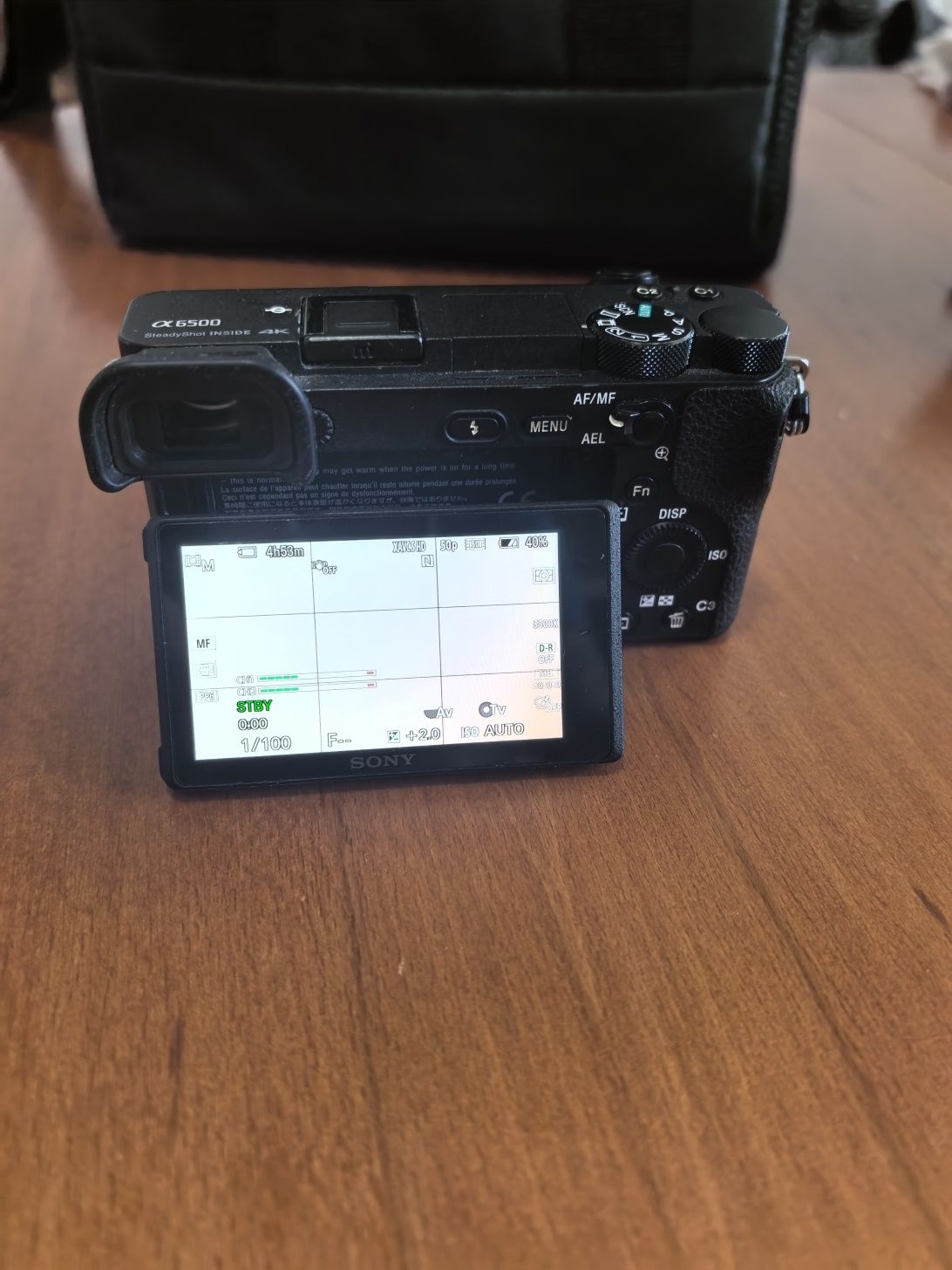 Фотоапарат Sony a6500 +нова чанта, 4 батерии, зарядно