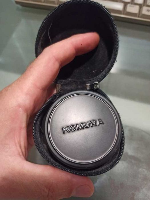 Teleconvertor Komura Telemore 2X pe montura M42, în stare perfectă