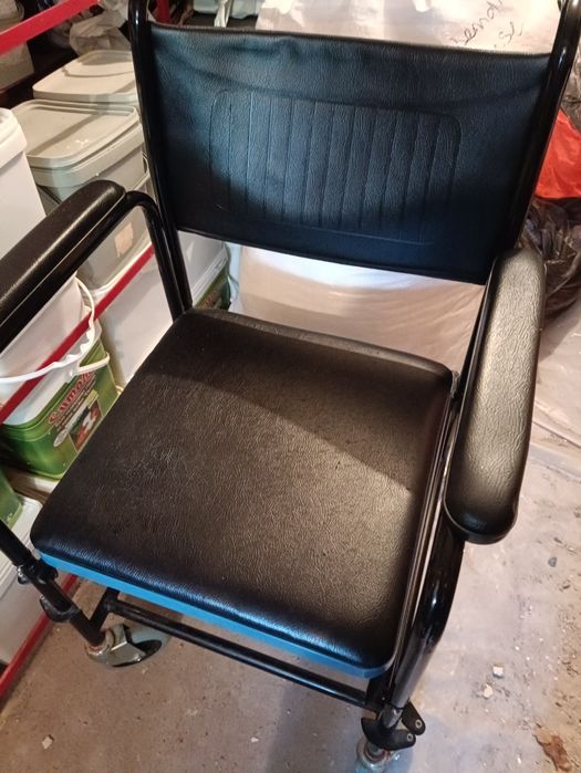 Инвалиден стол, Инвалидна количка