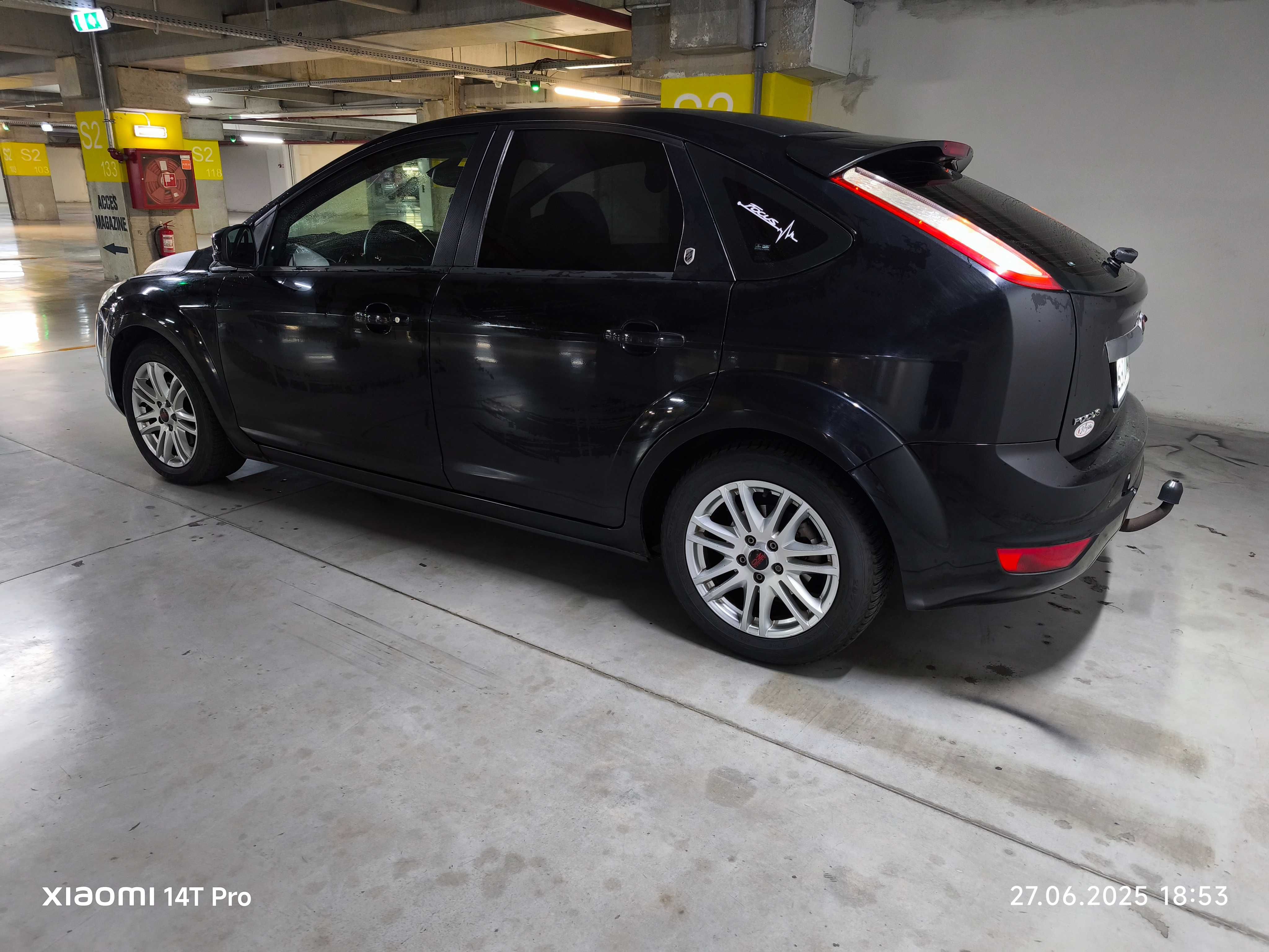 Vand Ford focus versiunea ghia 1.6 tdci 109 cp.