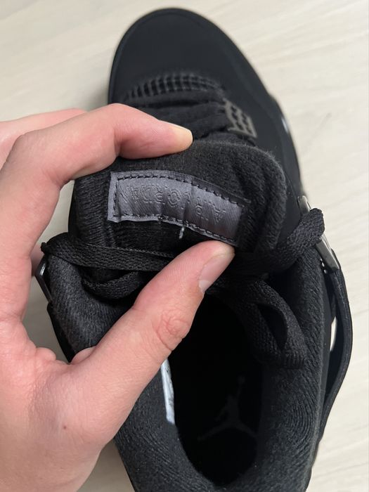 Jordan 4 Black Cat - 43