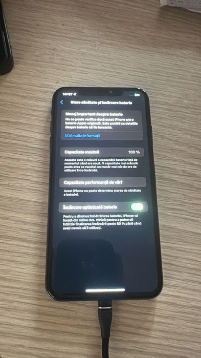 Vand iphone xs max cititi descrierea