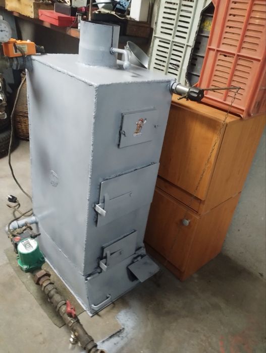 Котел на въглища+помпа-работеща-14 киловата