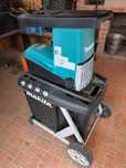 Tocator crengi Makita UD2500