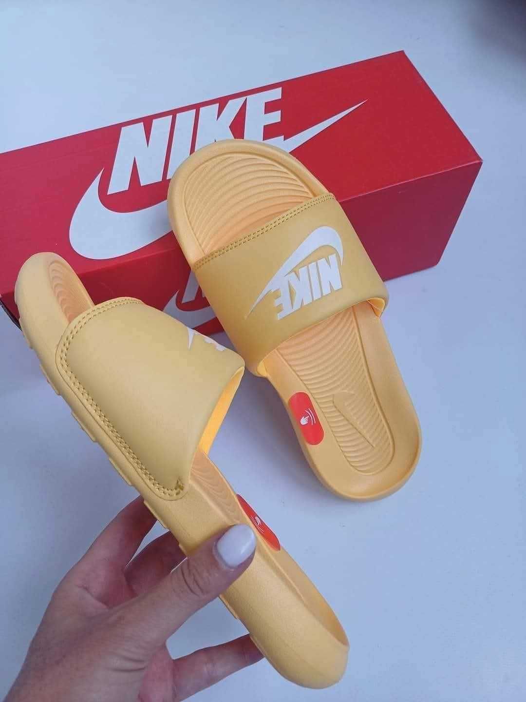 Nike чехли НОВИ оригинални