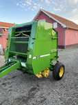 Vand presa de baloti rotunzi balotiera John Deere 545 mica de deal