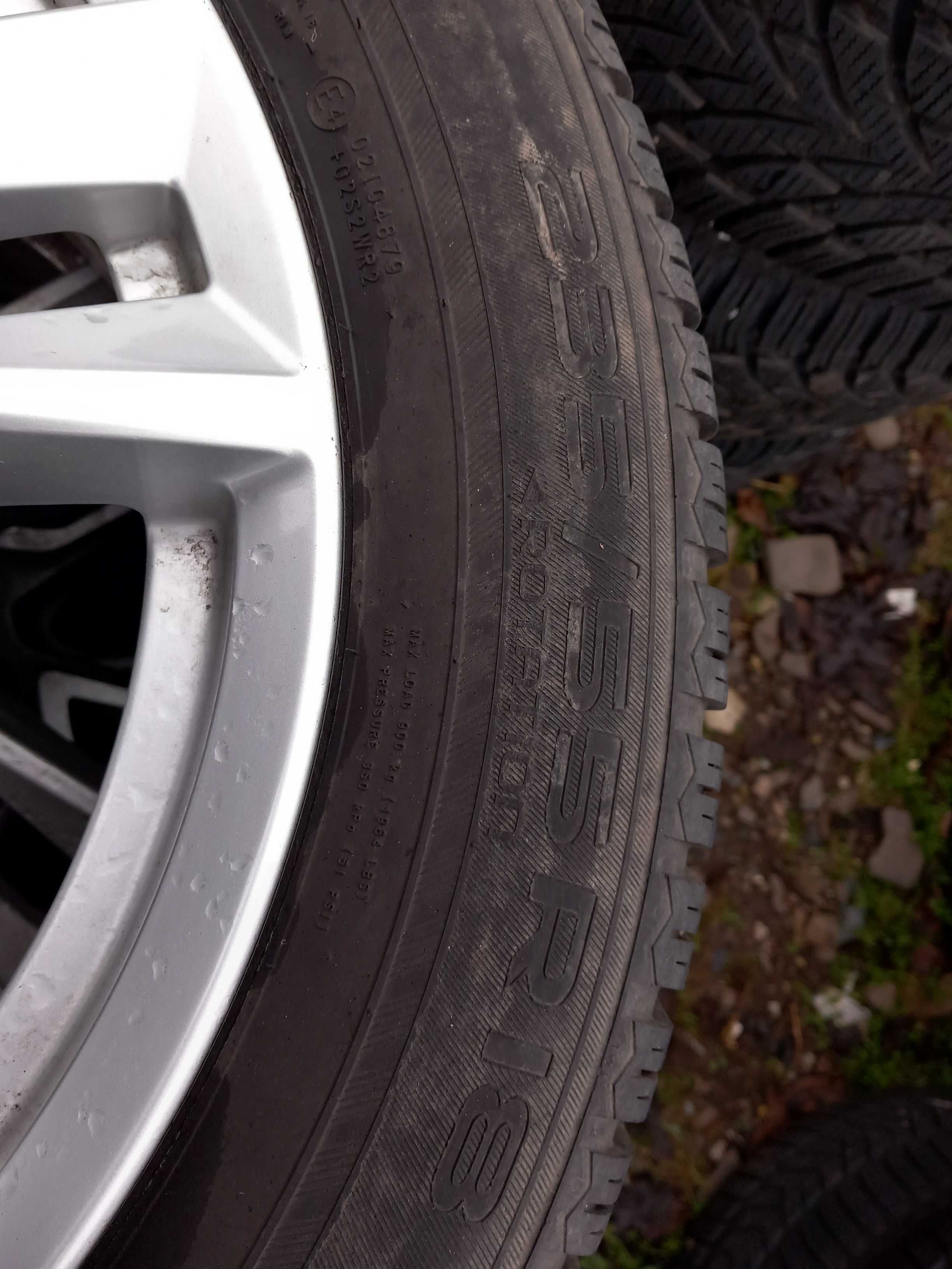 Set 4 Anvelope Iarna Nokian WR Suv 4 235 55 R18 An 2018