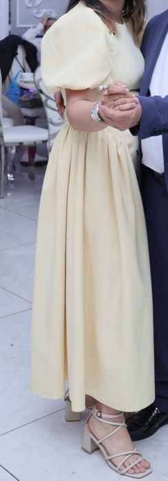 Красивое, нежное  Платье