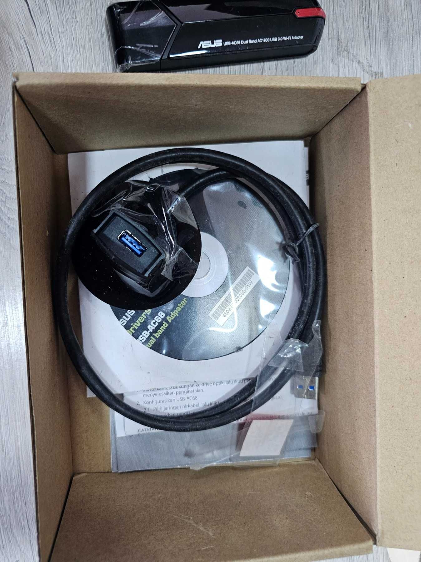 Безжичен рутер  ASUS RT-AC5300 + Безжичен адаптер ASUS USB-AC68