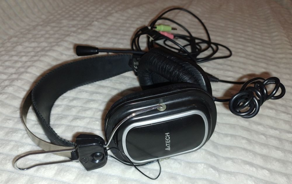 Casti cu microfon A4Tech HS-50, microfon defect