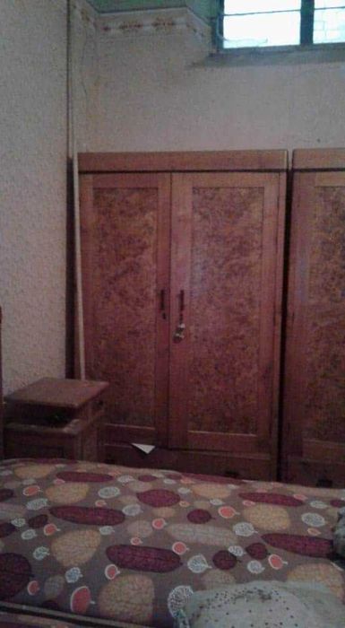 Mobila Veche-Dormitor lemn nuc