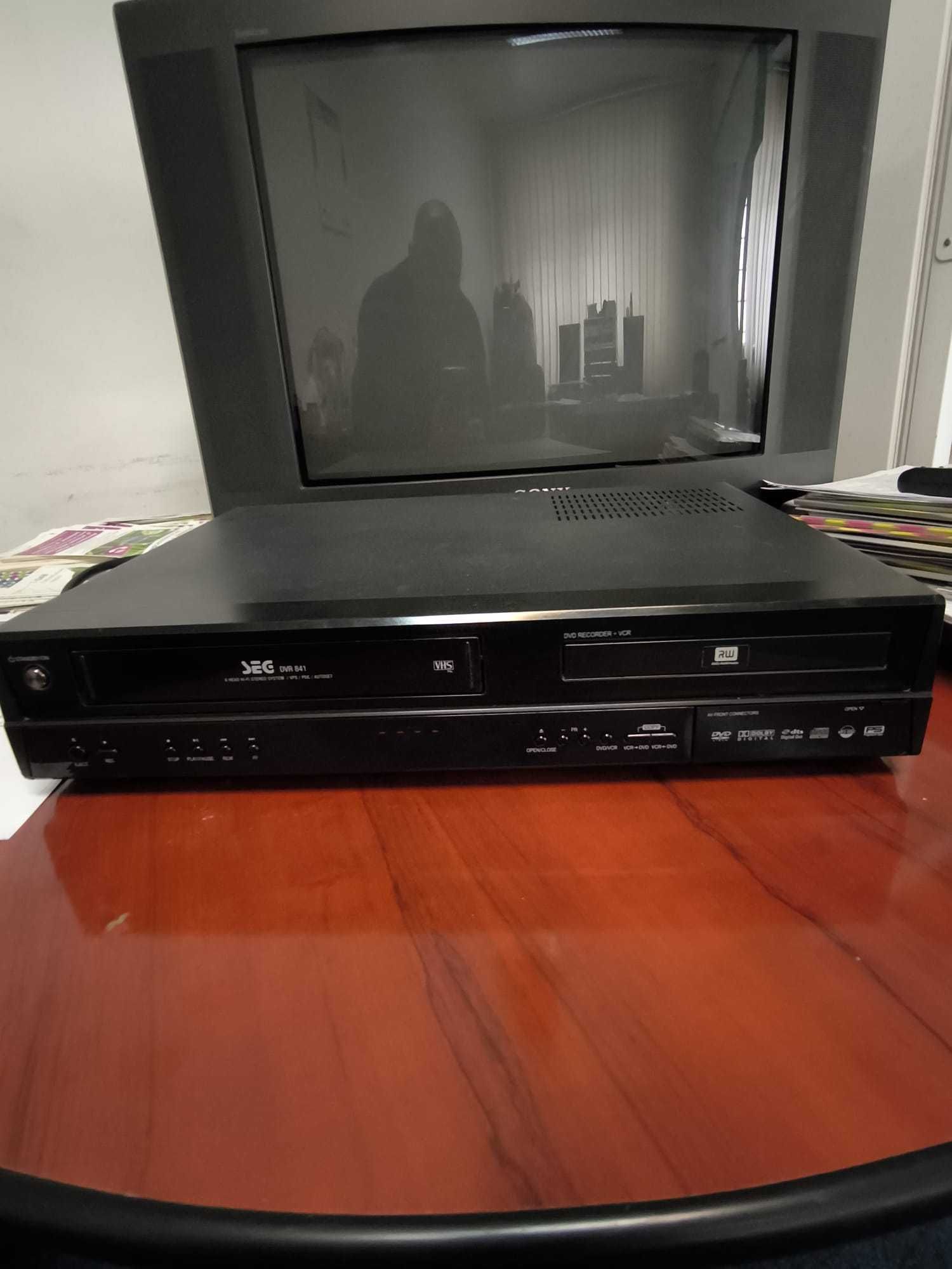 SEG DVR 841  vhs to dvd si dvd to vhs