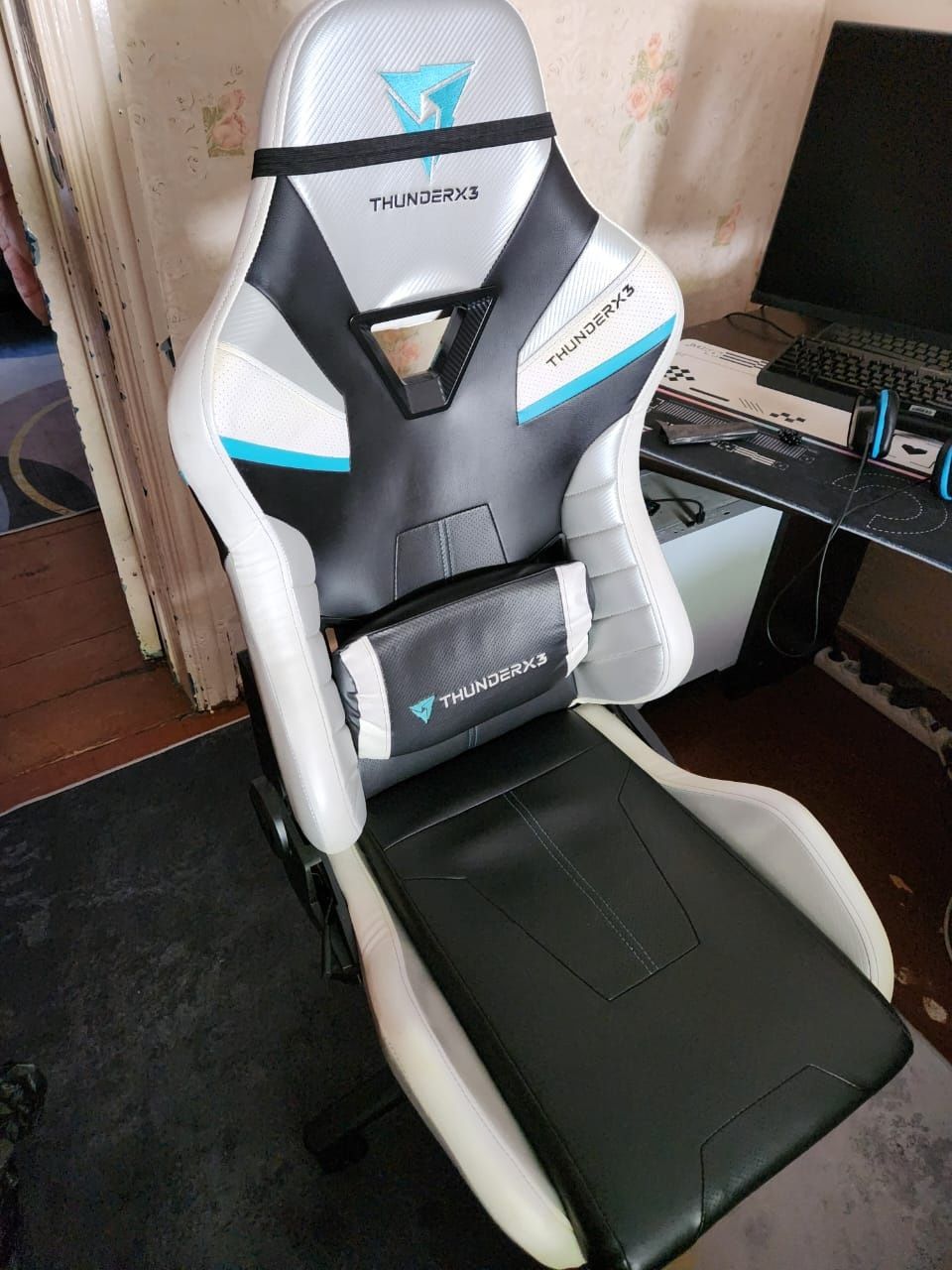 Компьютерные кресла игровые ThunderX3