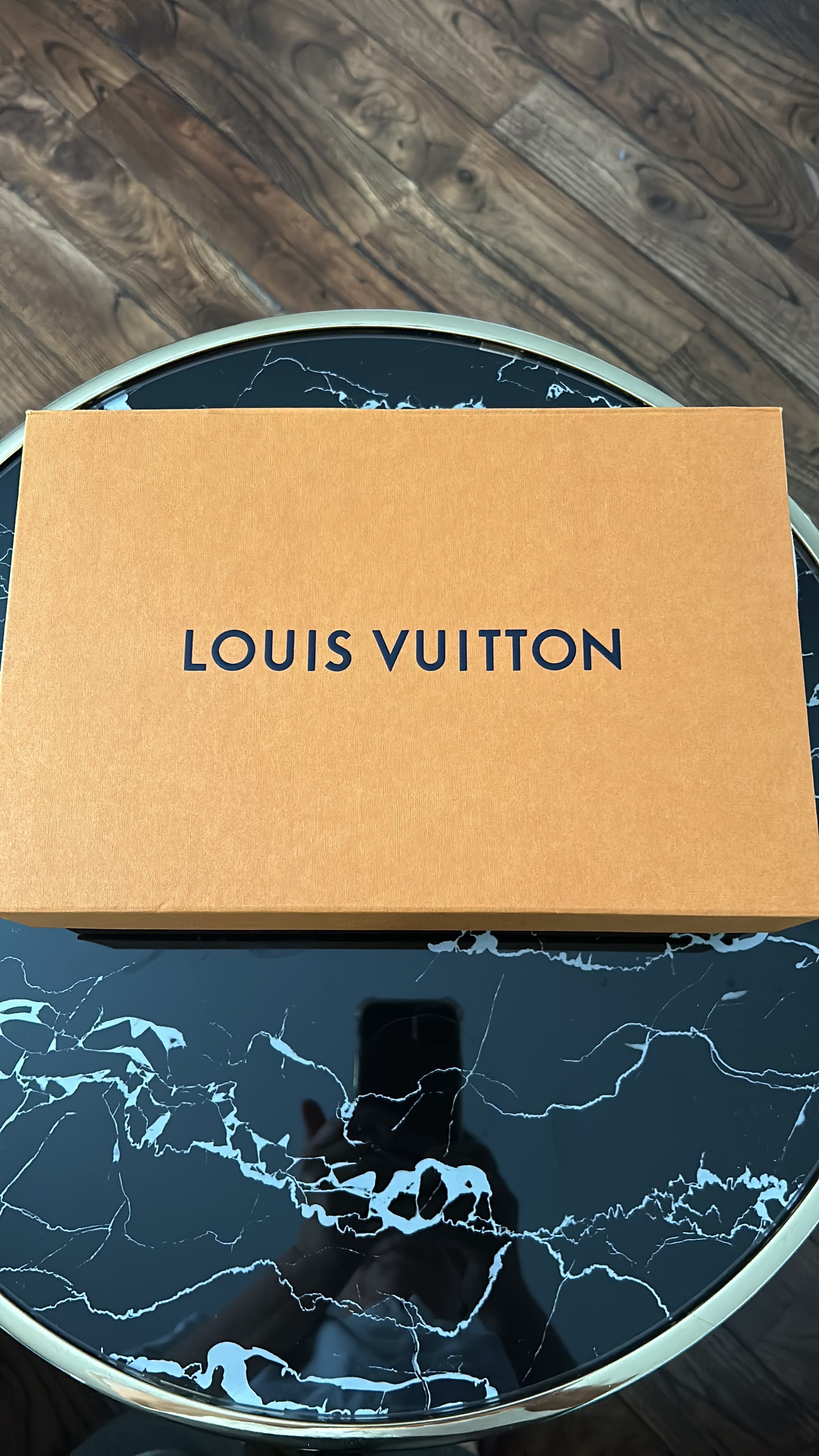 Сумка из натуральной кожи  Louis Vuitton