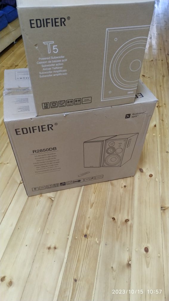 Edifier r2850db---t5