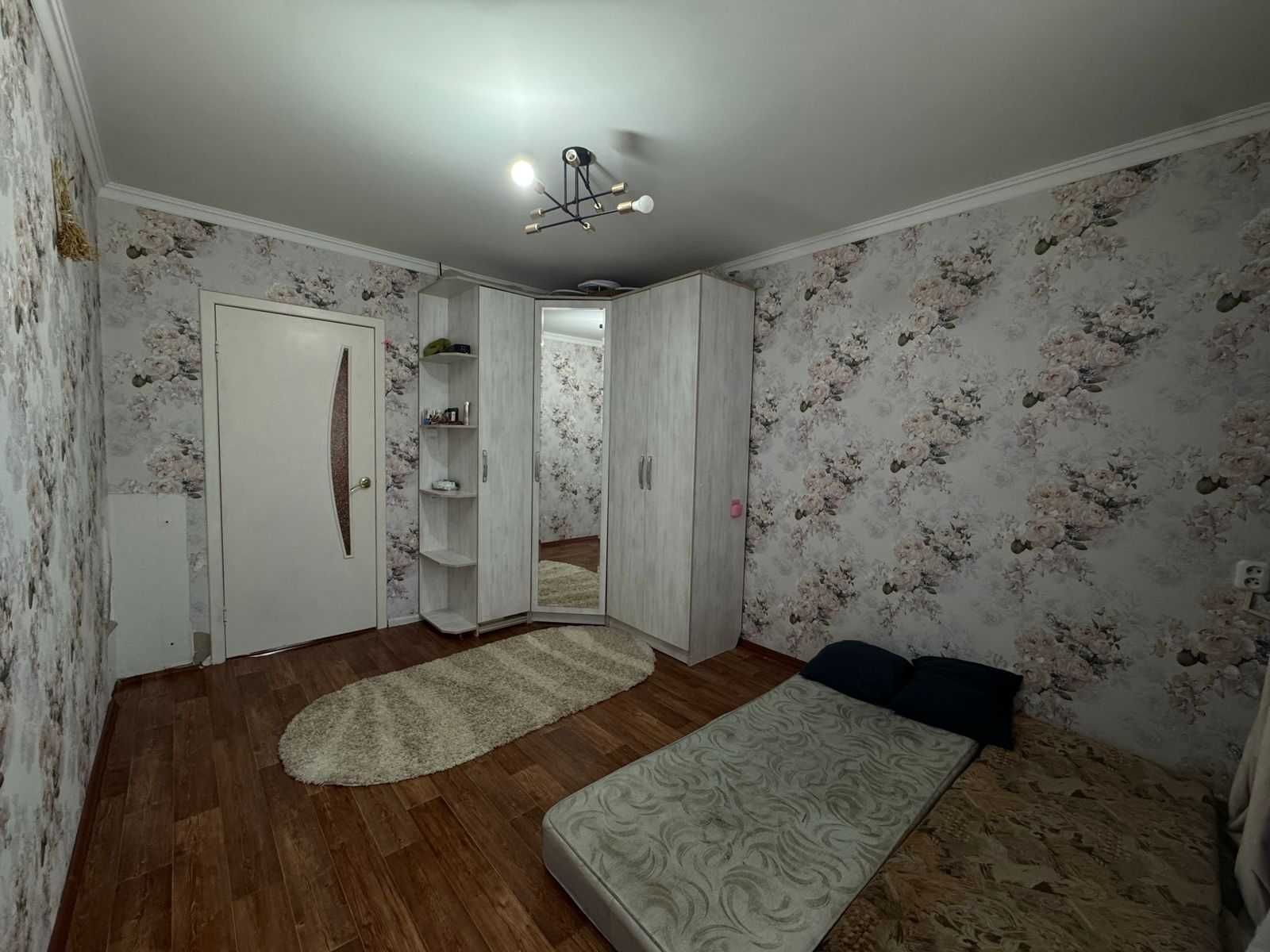 Продам 3х комн квартиру на 4 мкр 3 этаж