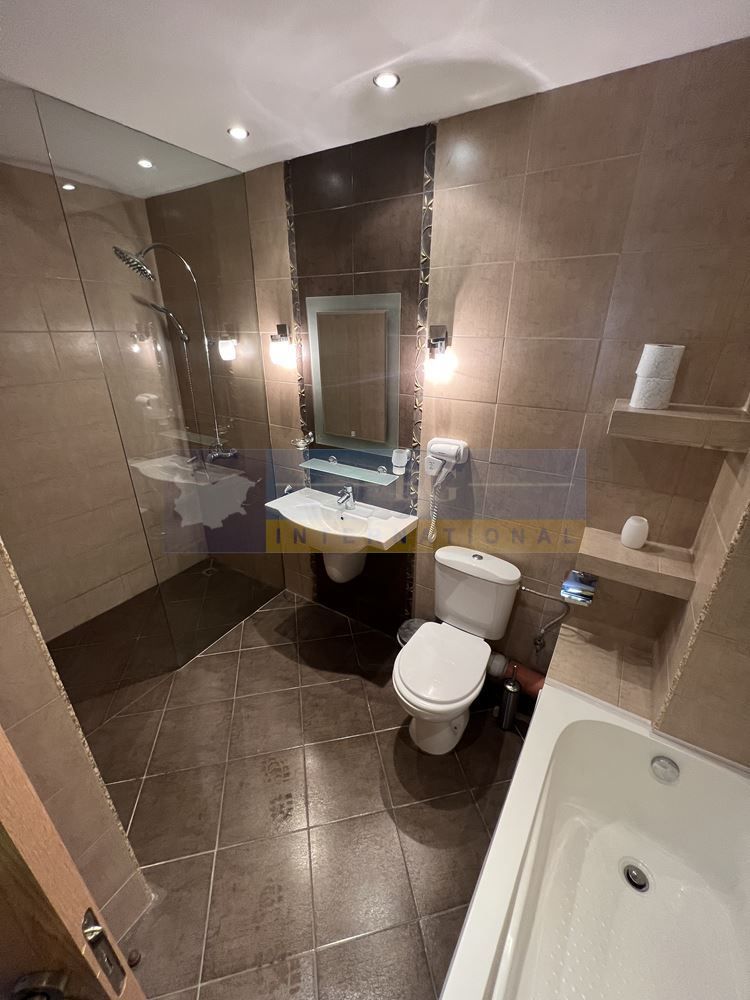 Дава се под наем Двустаен апартамент в Созопол - 83 кв.м за 1600 € - Снимка #11