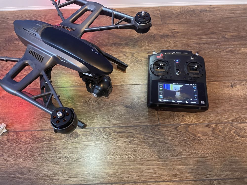 Drona Yuneec Typhoon Q500 4K