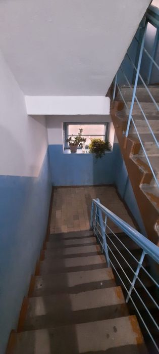 Продам 3 х 8 школа