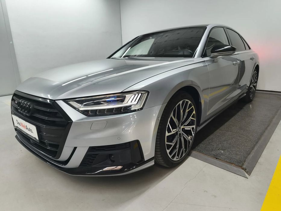 Audi S8 TVA deductibil