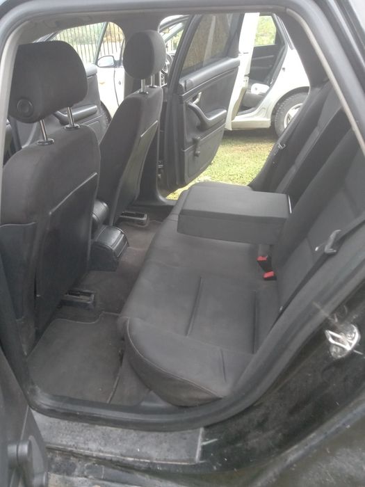 Se vinde!Autoturism în stare bună de funcționare,al doilea proprietar.