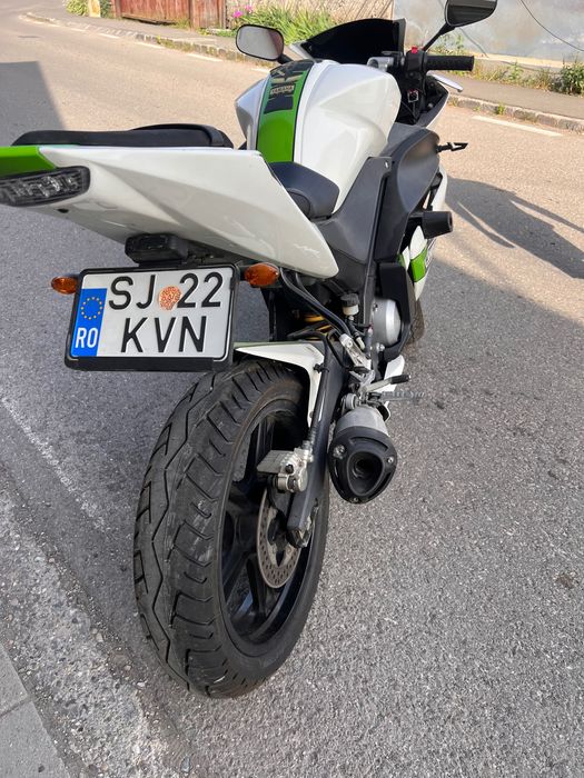 Yamaha YZF-R125 125CC 2008
