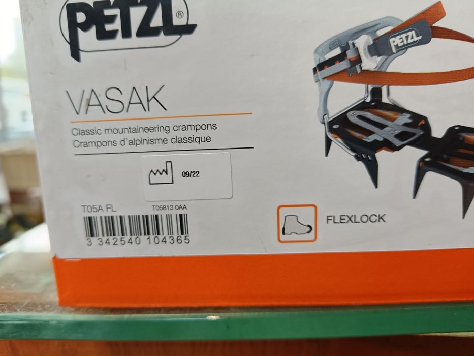 Универсални котки  PETZL  за всички обувки - VASAK FLEXLOCK - 250 лв.