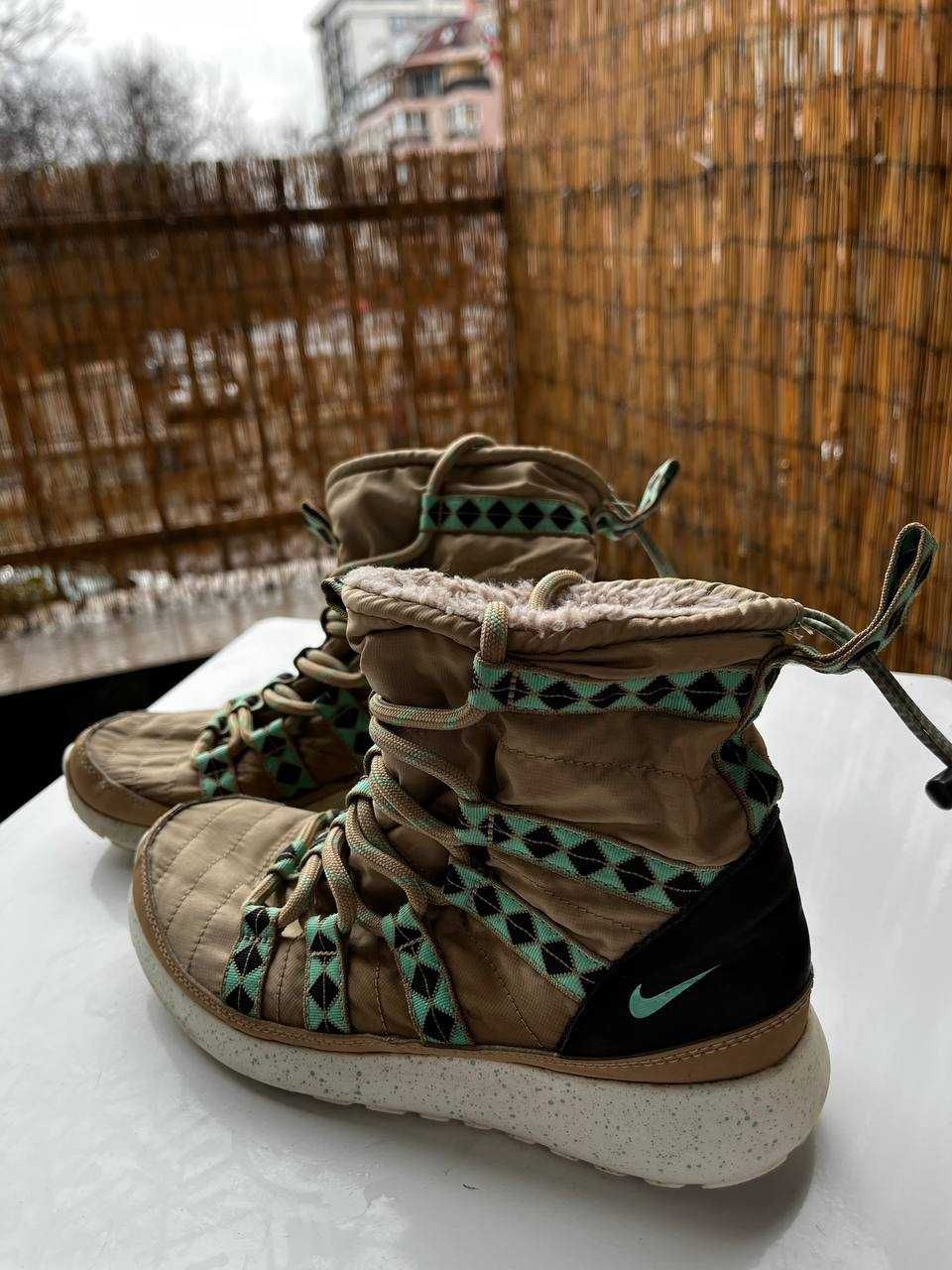 Дамски Nike Roshe One Hi