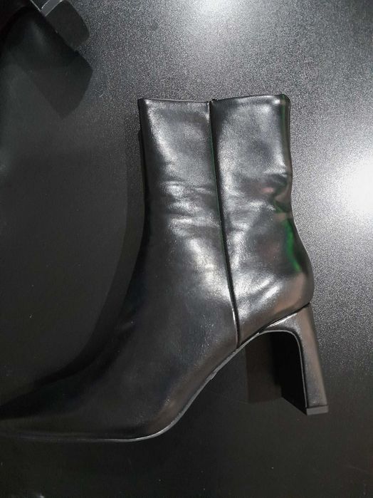 Женски боти естествена кожа