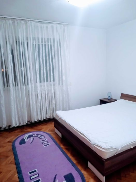 Închiriez ap. 2 camere central