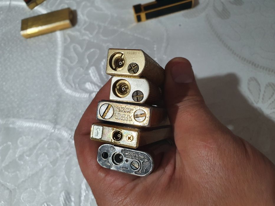 Brichete vechi pe gaz