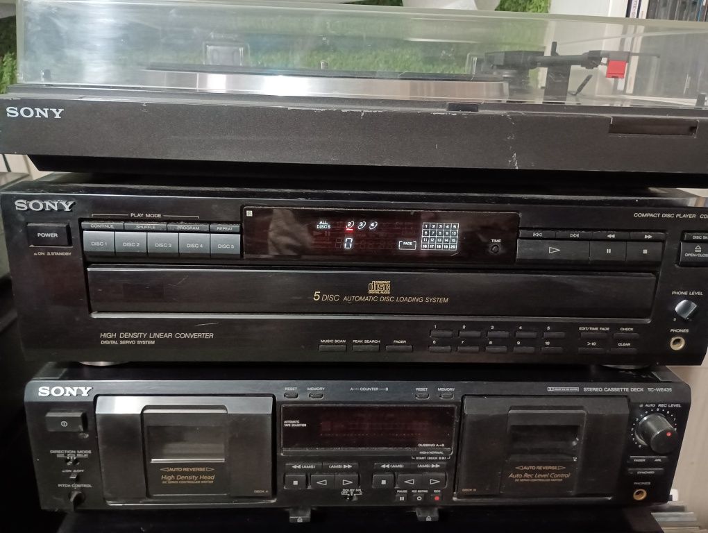 Продавам sony cdp c425