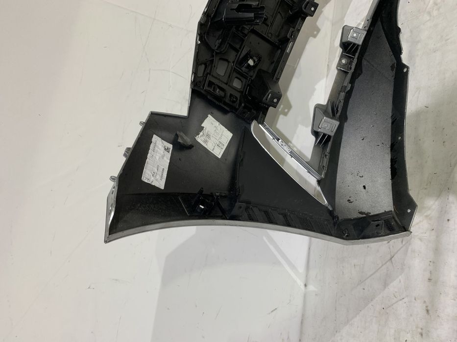 Bara fata  Skoda Superb 3, facelift, 2019, 2020, 2021, 2022, 2023, cod origine OE 3V0807221F.