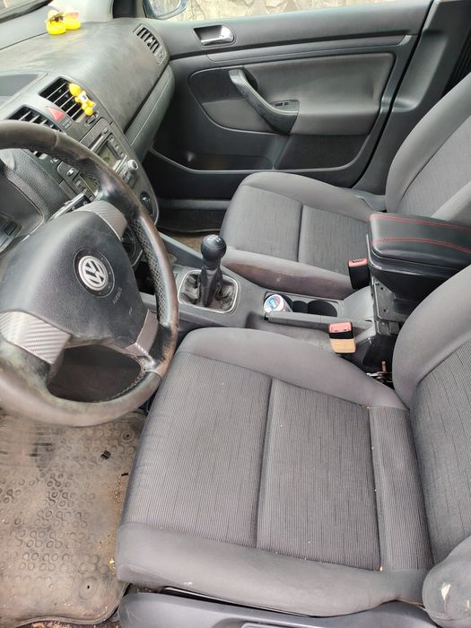 Golf 5 an octombrie 2004, 1,4benzina