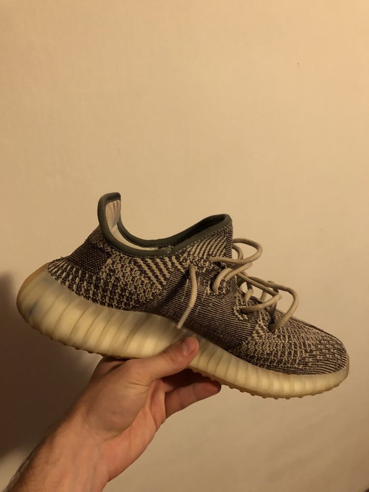 Yeezy 350 V2 Zyon