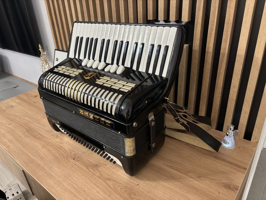 Acordeon Hohner Verdi 2 cu 96 de basi