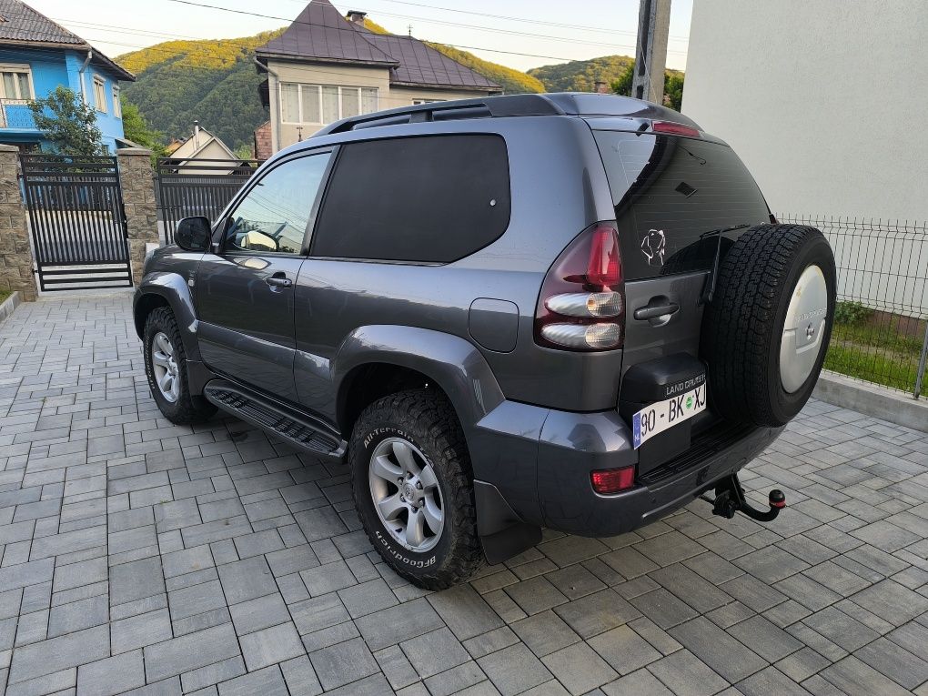Toyota Land Cruiser J120, 3.0 d, 163 cp, 2003, Autoutilitara N1