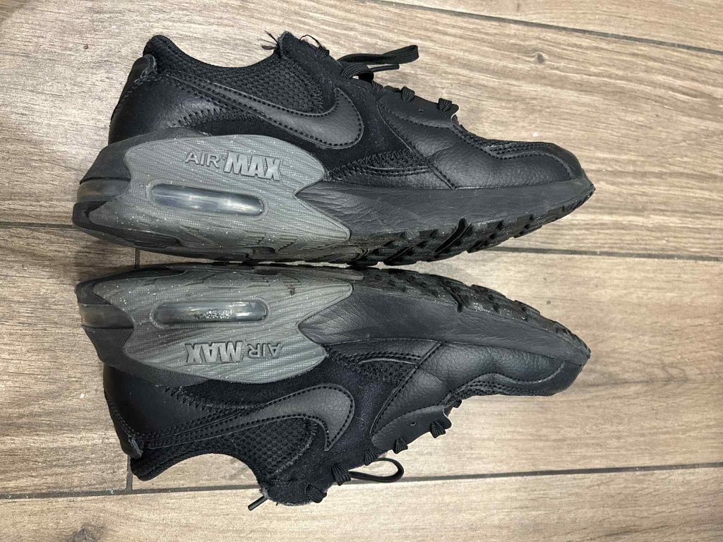 Черни Nike Air Max маратонки