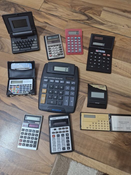 Calculatoare vechi de buzunar