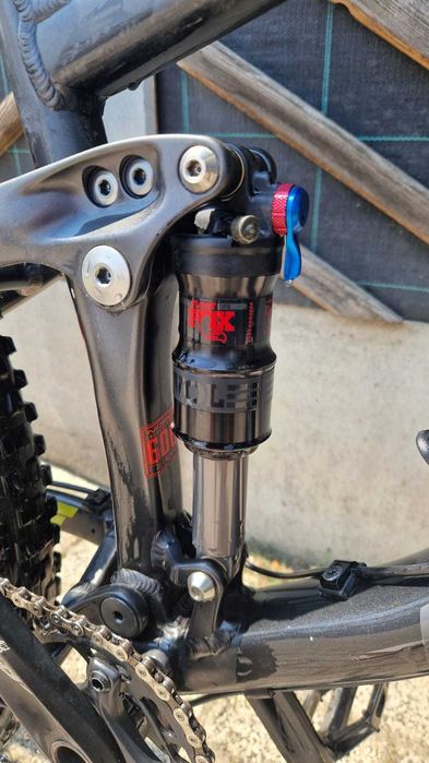 Vand bicicleta. A fost folosită .