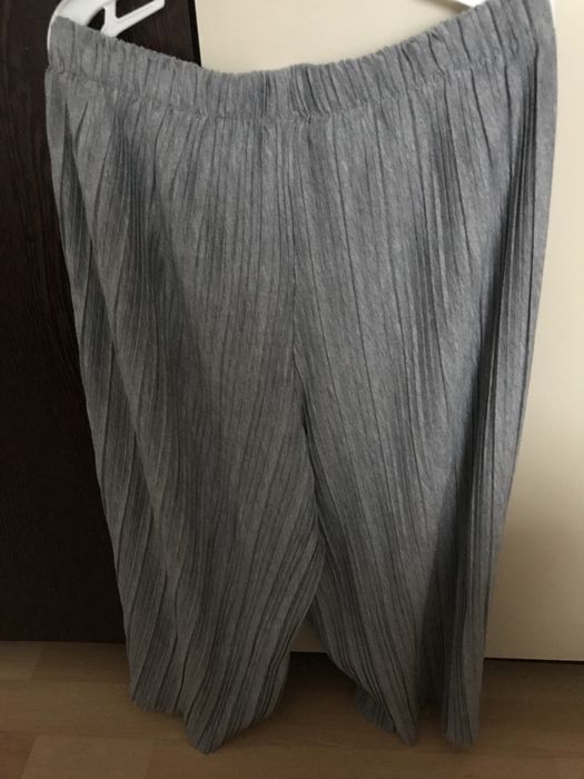 Fusta pantalon 3/4 tip culottes, Zara Girls 10 ani - 140 cm