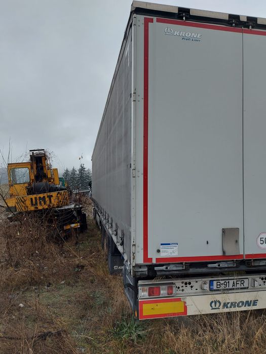 Semiremorca krone