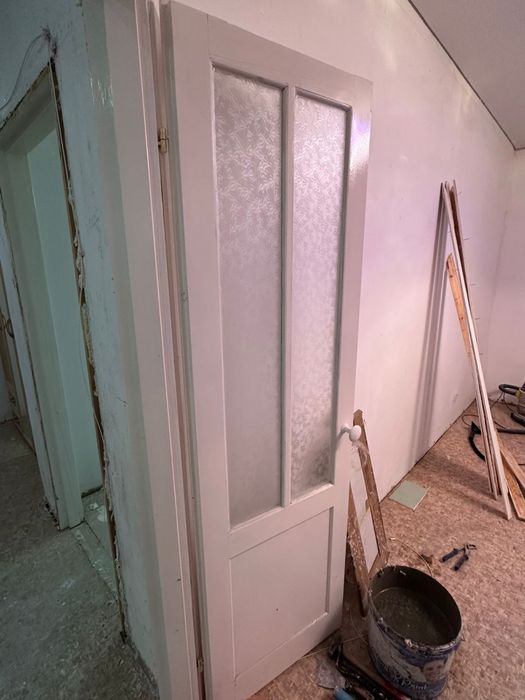 Продам двери б/у