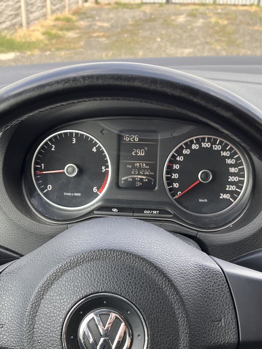 Volkswagen Polo 6R – 1.6 TDI, 105 CP – An 2011