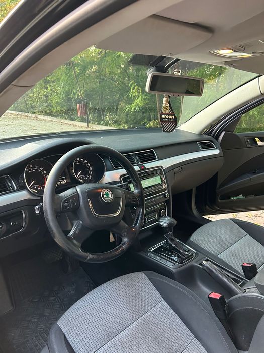 Skoda superb 2 2012