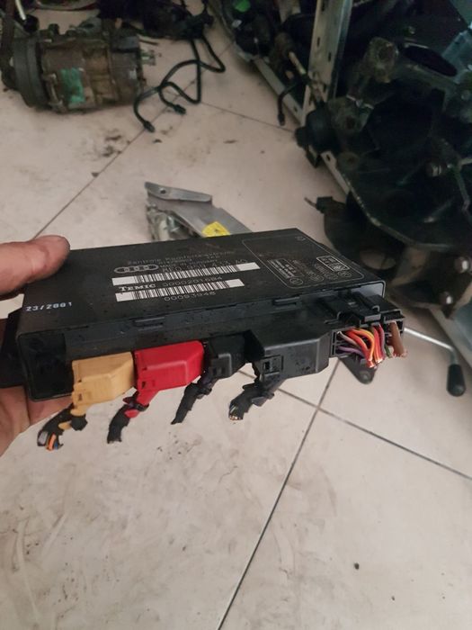 Модули стъкла мехънизми моторчета за ауди а4 б6