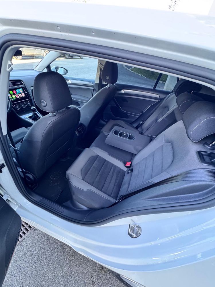 VW Golf Comfortline 1.6 TDI 115 CP/ 85KW