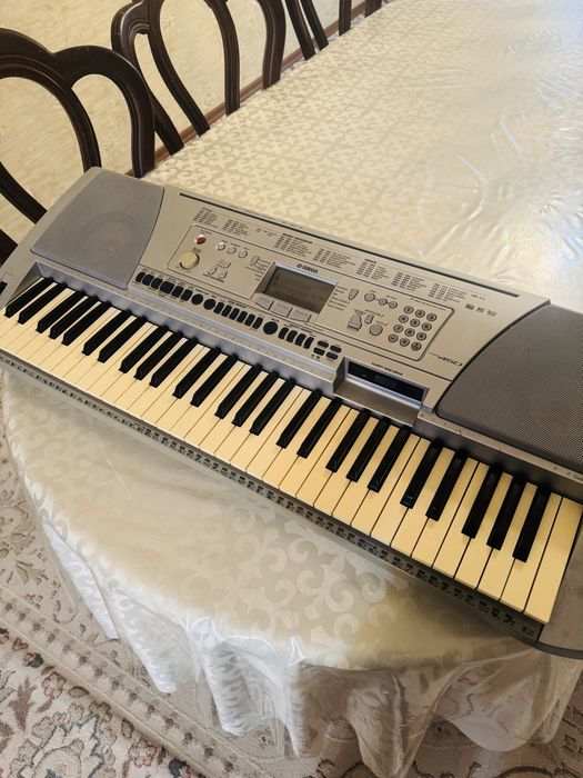 Продается синтезатор YAMAHA